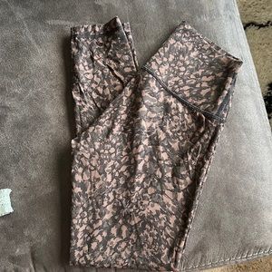 Lululemon Wunder Under Leggings